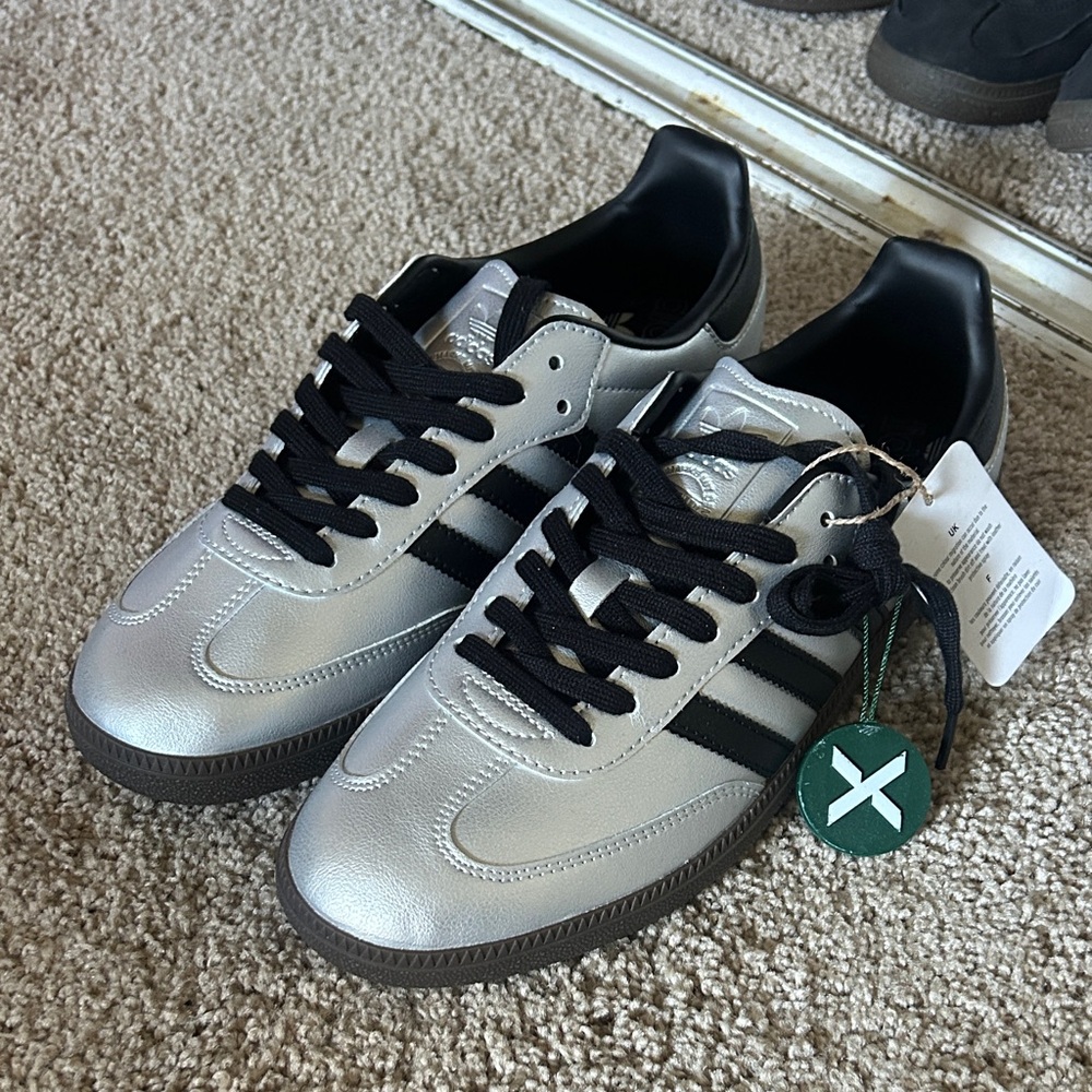 Adidas Men's Metallic Silver and Black Sneakers (Brand New(without Box)